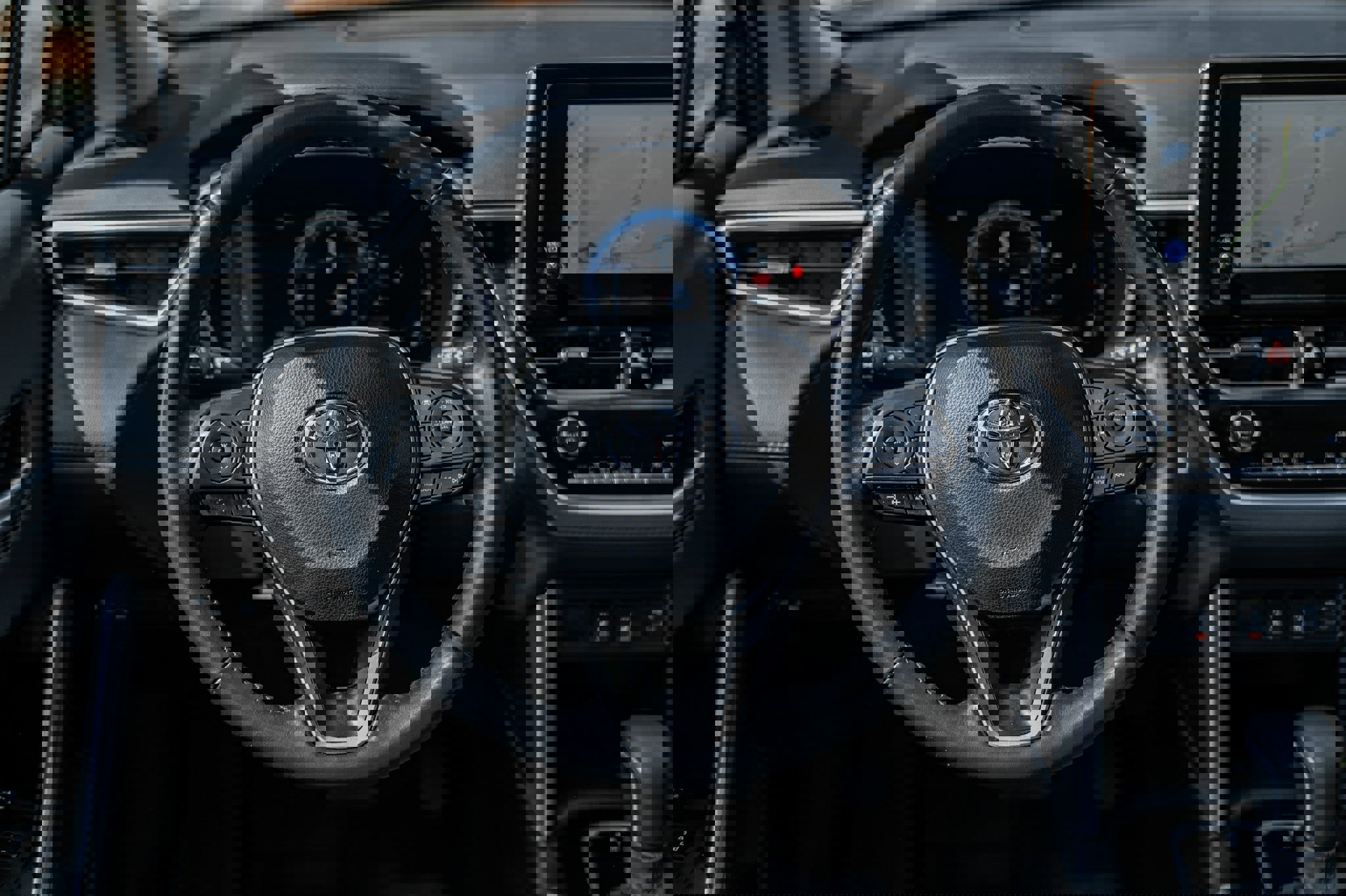 Used 2023 Toyota Corolla Cross XLE w/ Convenience Package image 26