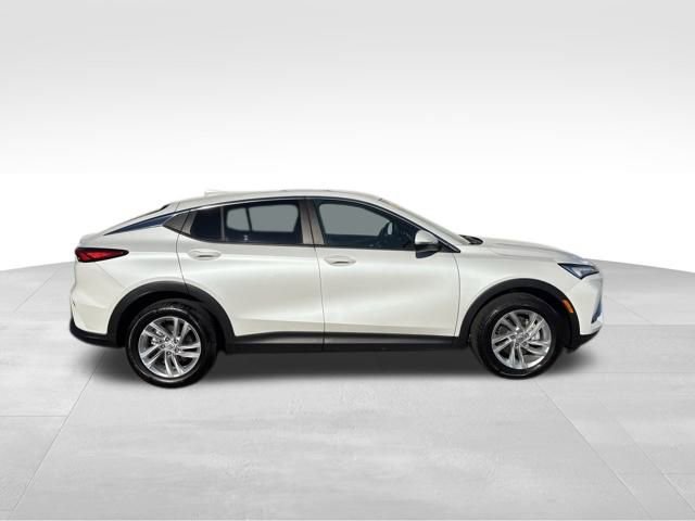 Used 2024 Buick Envista Preferred w/ Convenience II Package image 4