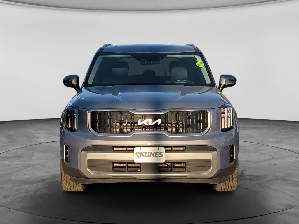 Used 2024 Kia Telluride EX AWD/4WD image 2