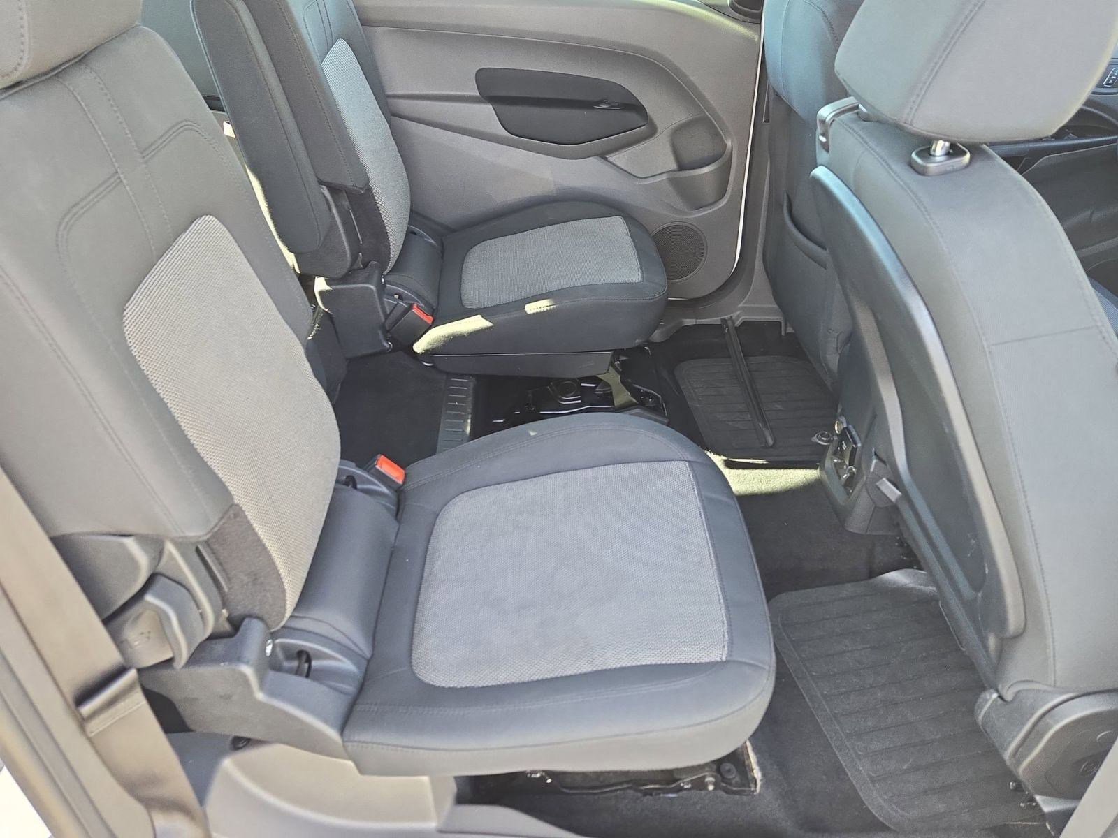 Used 2022 Ford Transit Connect XL image 28