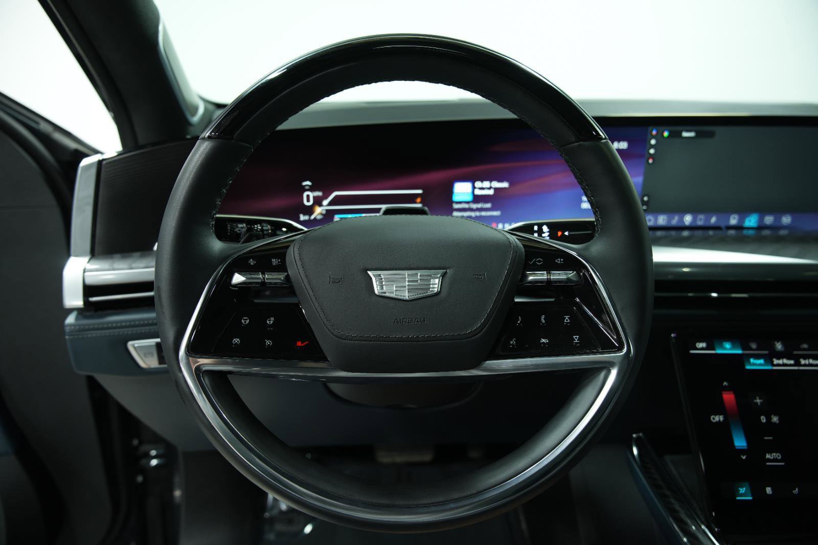 Used 2025 Cadillac Escalade IQ Luxury 2 w/ LPO, Premium Carpet Package image 34