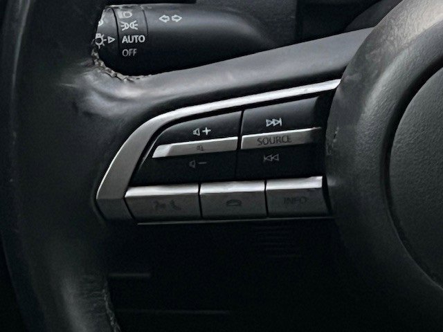 Used 2020 MAZDA MAZDA3 Sedan w/ Select Package image 28