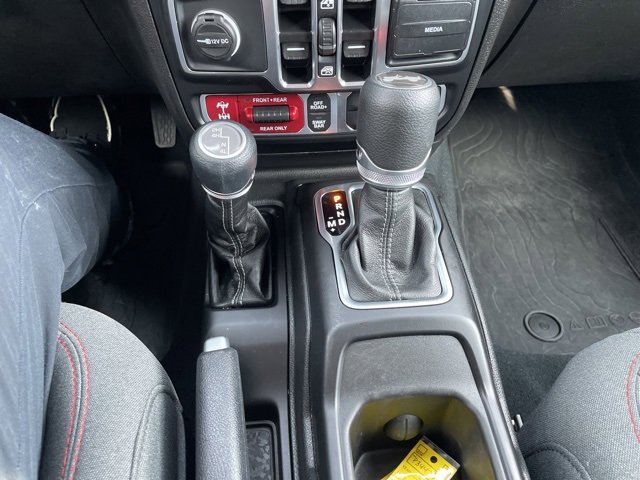 Used 2024 Jeep Wrangler Unlimited Rubicon w/ Convenience Group image 27