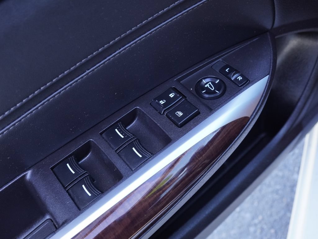Used 2017 Acura TLX FWD image 13