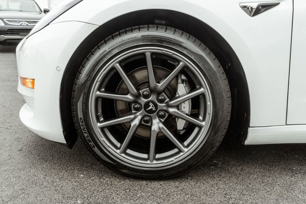 Used 2018 Tesla Model 3 Long Range image 33