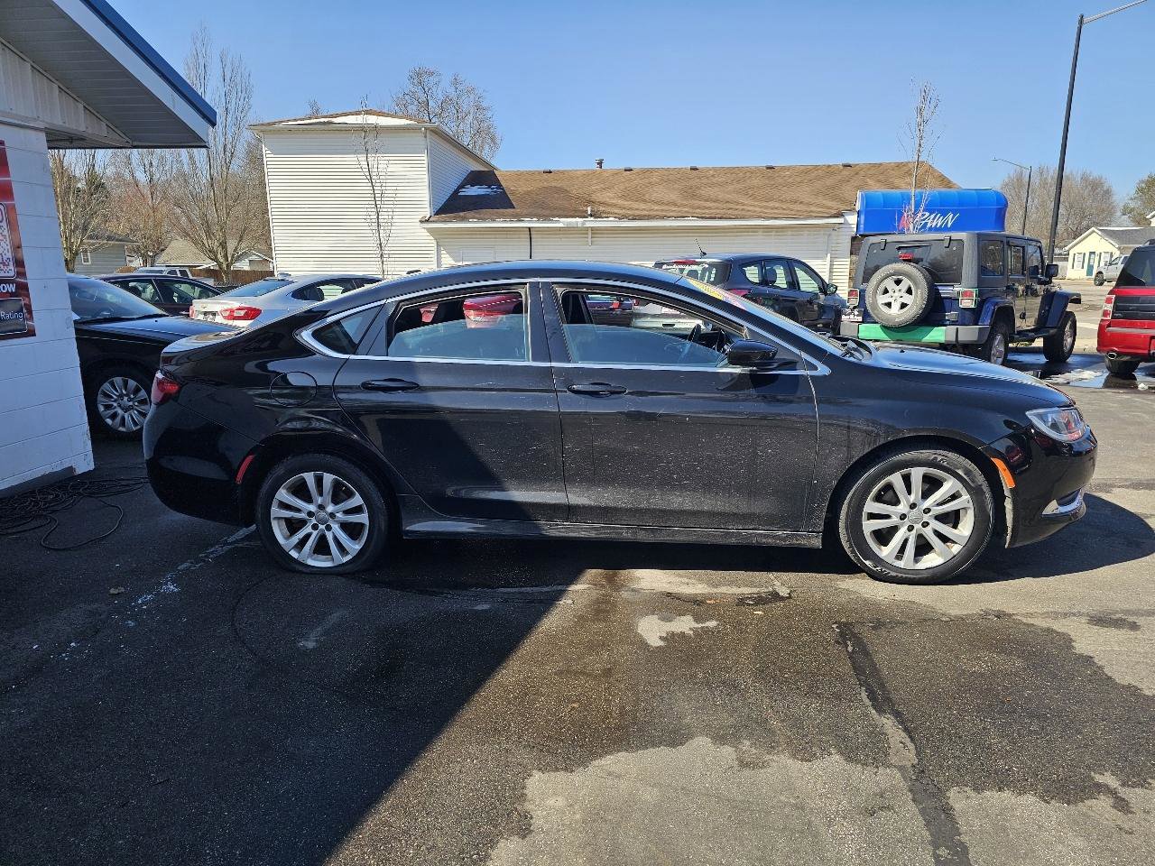 Used 2016 Chrysler 200 Limited w/ Convenience Group image 13