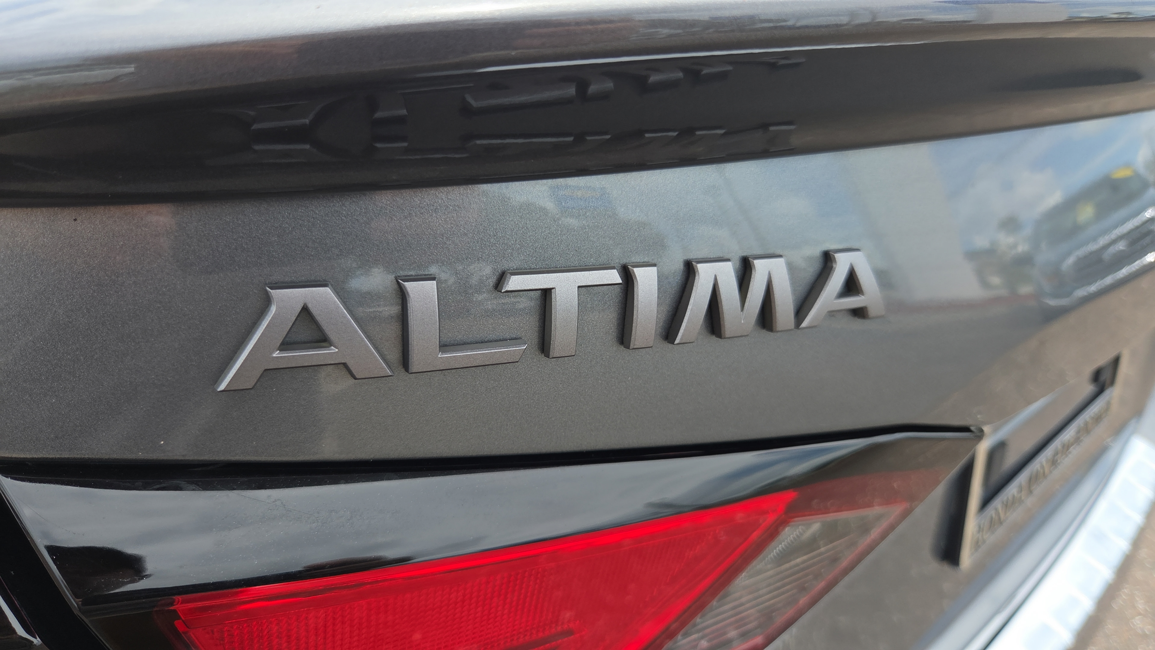 Used 2023 Nissan Altima 2.5 SR FWD image 31