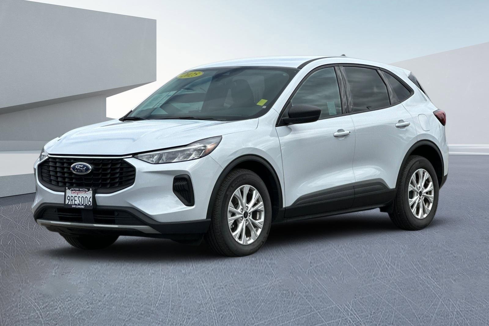 Used 2025 Ford Escape Active image 9