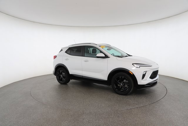 Used 2024 Buick Encore GX Sport Touring image 25