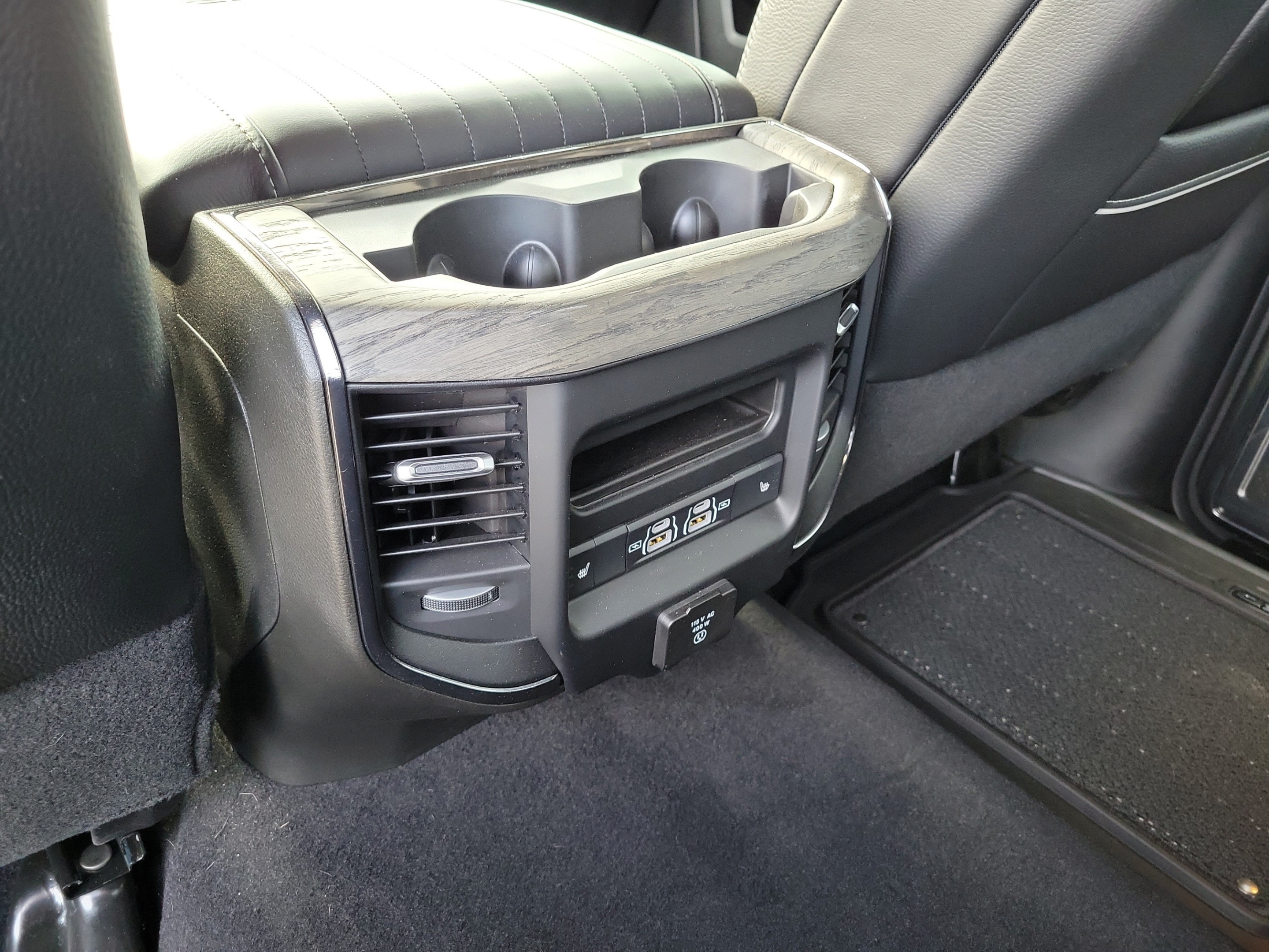 Certified 2025 RAM 2500 Limited AWD/4WD image 11