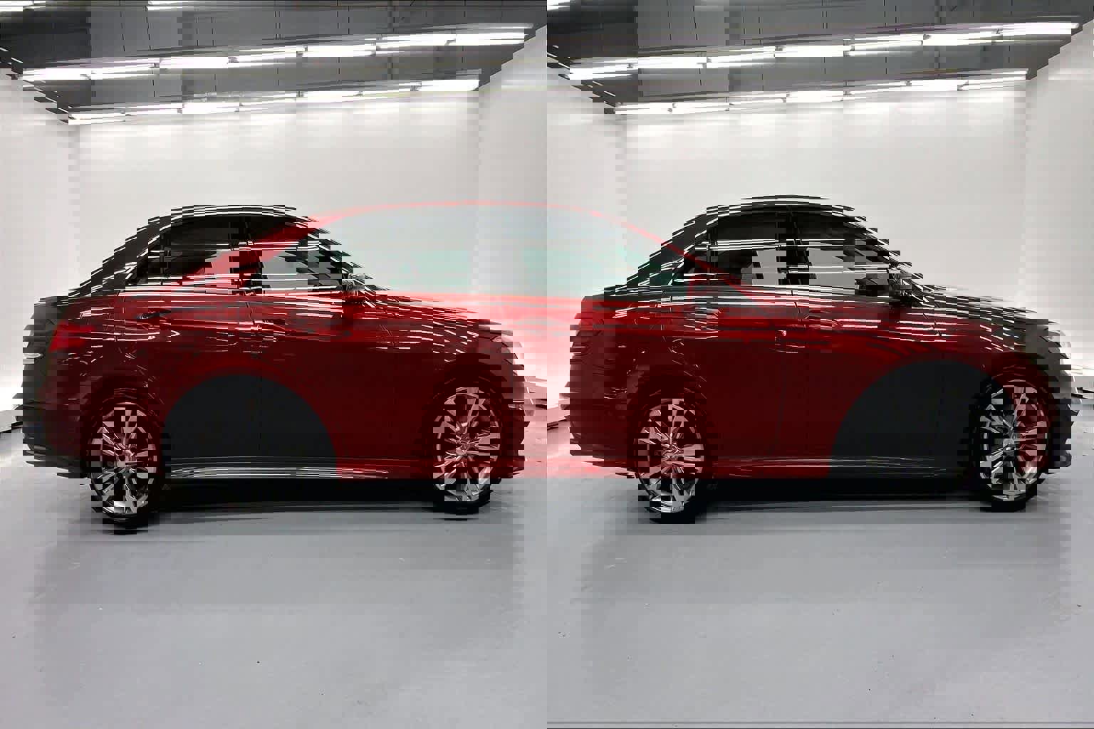 Used 2016 Mercedes-Benz E 350 Sedan image 5