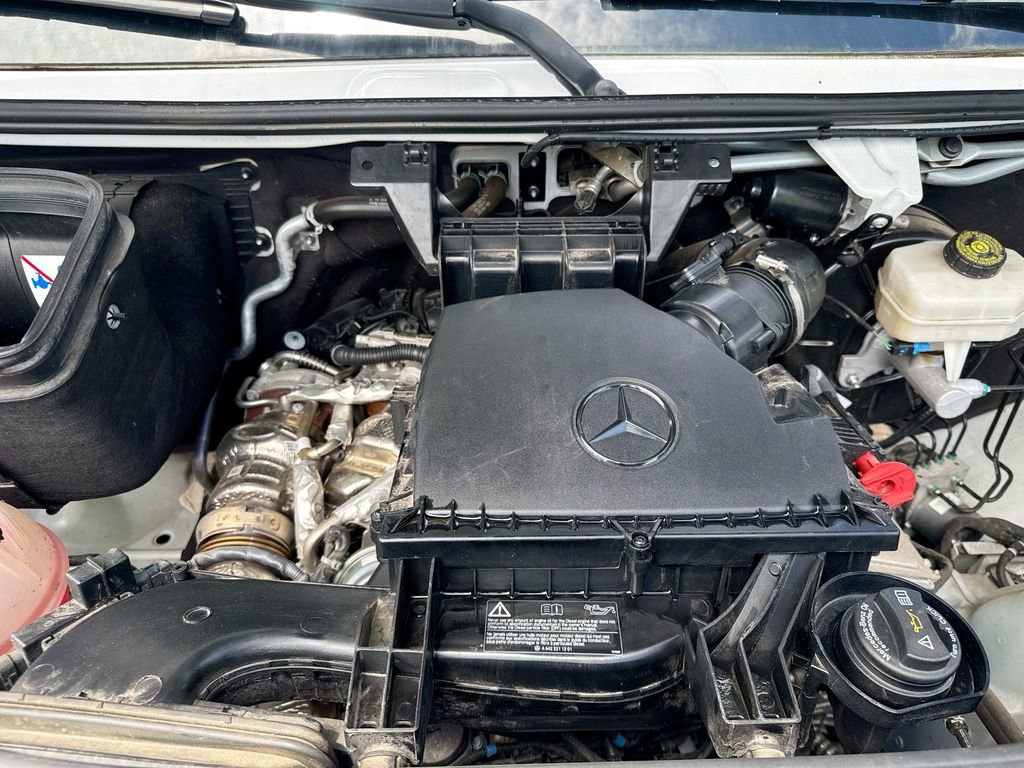 Used 2024 Mercedes-Benz Sprinter 2500 image 26