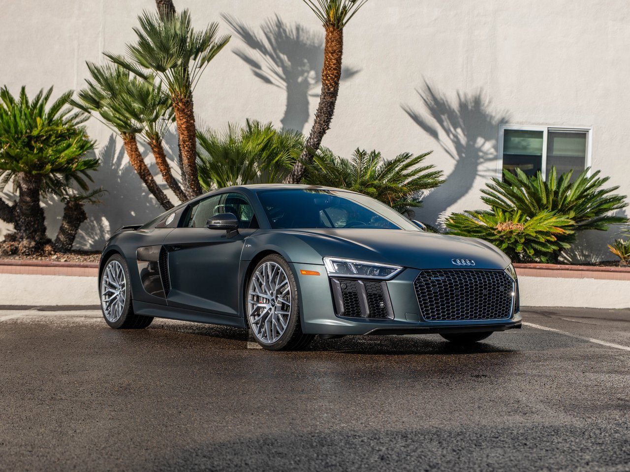 Used 2017 Audi R8 V10 plus image 10