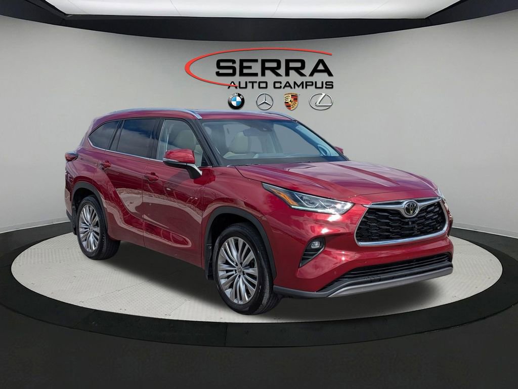 Used 2022 Toyota Highlander Platinum image 1