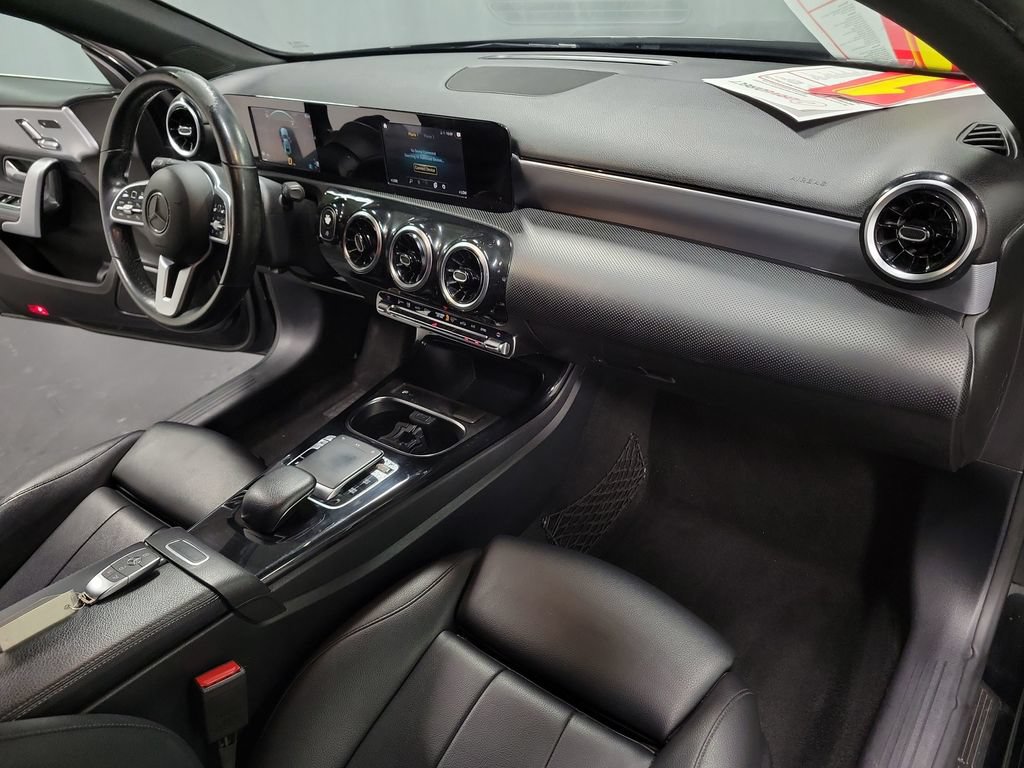 Used 2020 Mercedes-Benz A 220 image 23