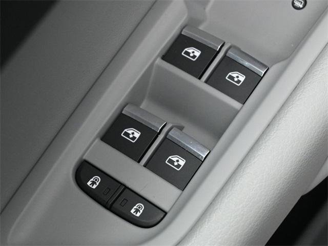 Used 2023 Audi Q5 2.0T Premium w/ Convenience Package image 13