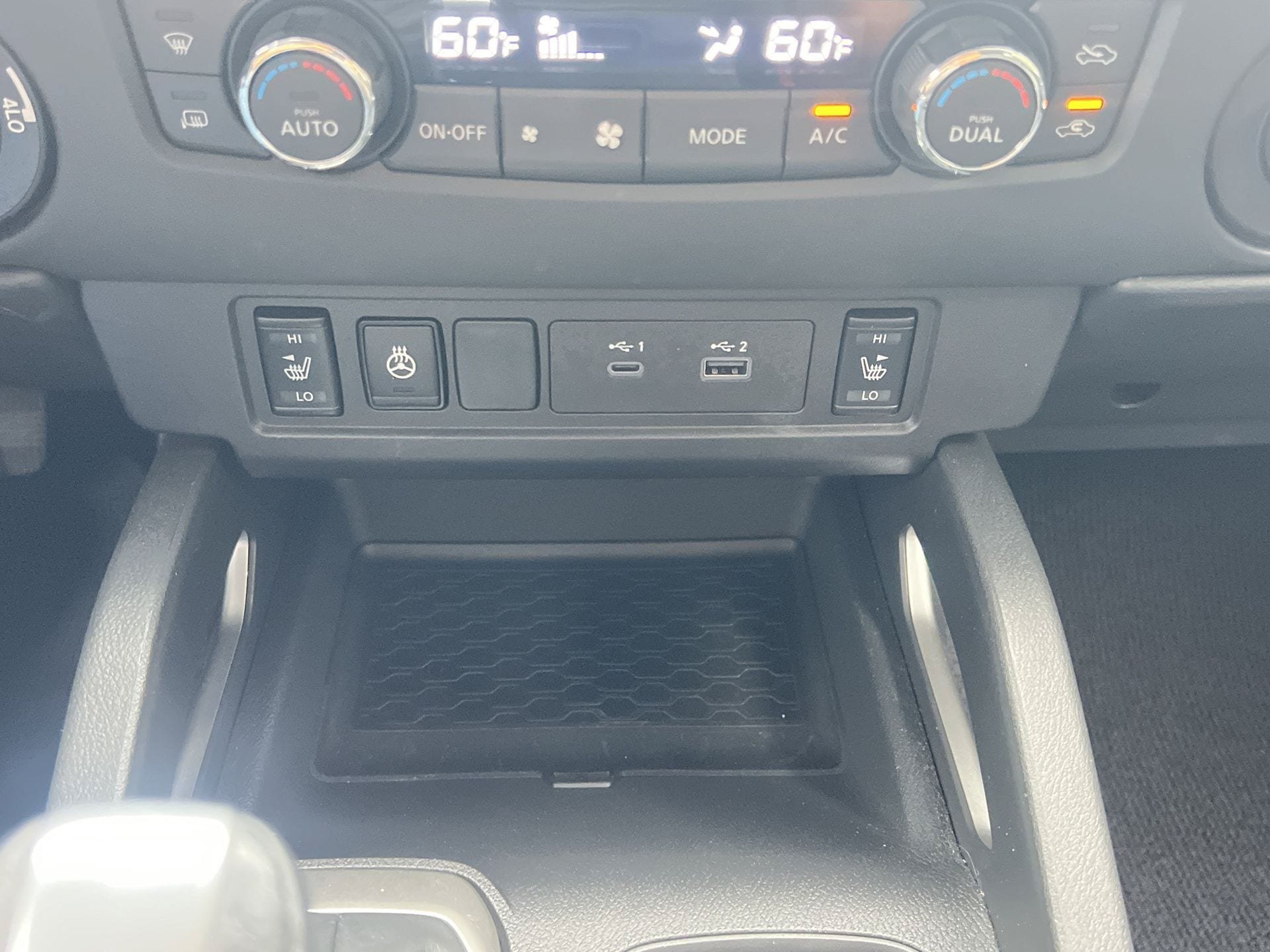 Certified 2024 Nissan Frontier SL AWD/4WD image 7