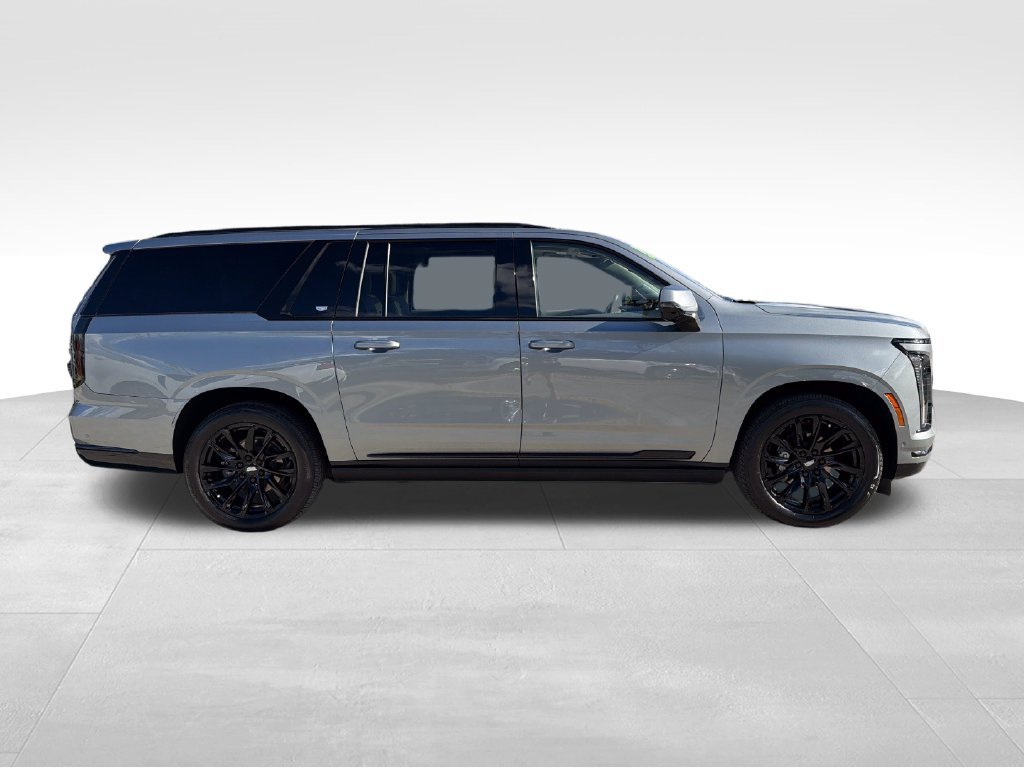 Used 2025 Cadillac Escalade ESV Sport Platinum w/ LPO, Floor Liner Package AWD/4WD image 9