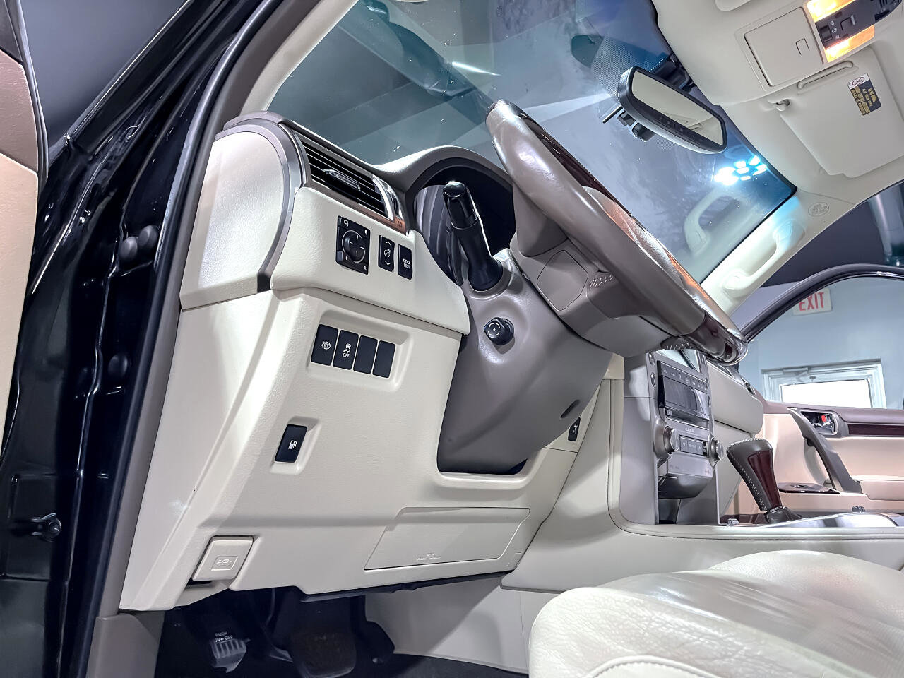 Used 2017 Lexus GX 460 image 21