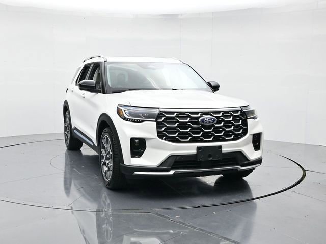 Certified 2025 Ford Explorer Platinum w/ Ultimate Package image 4