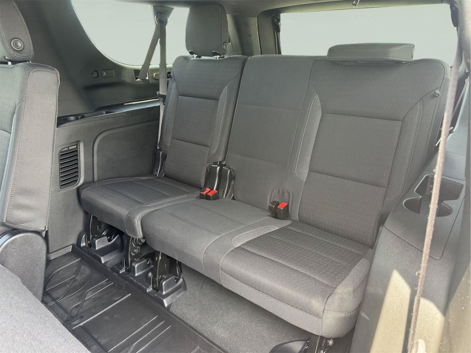 Used 2025 Chevrolet Suburban LS AWD/4WD image 62