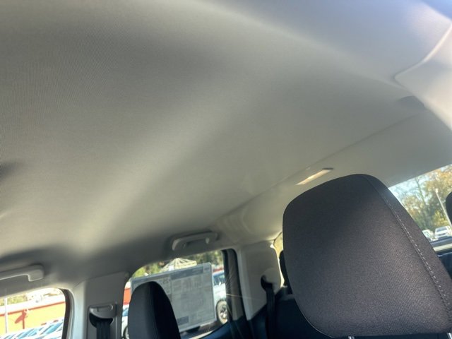 New 2025 Ford Maverick XL w/ Equipment Group 102A image 15