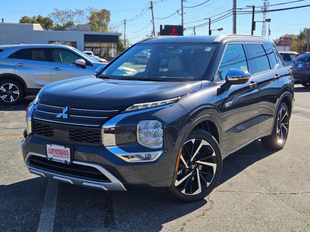 New 2025 Mitsubishi Outlander SEL