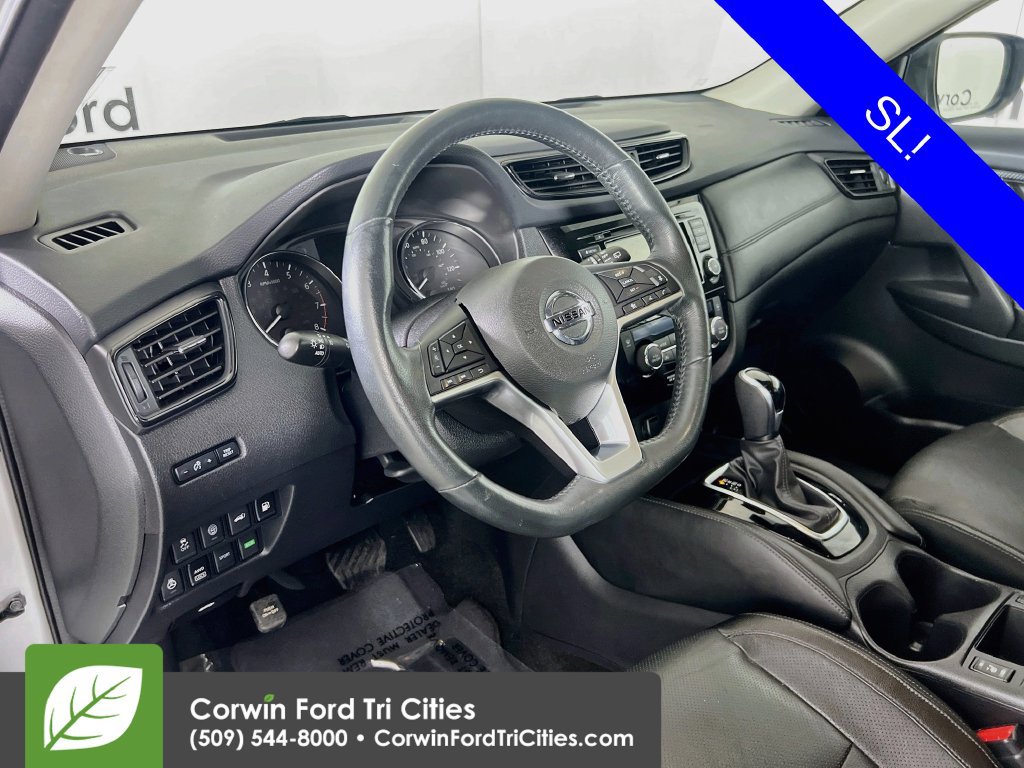 Used 2018 Nissan Rogue SL AWD/4WD image 3