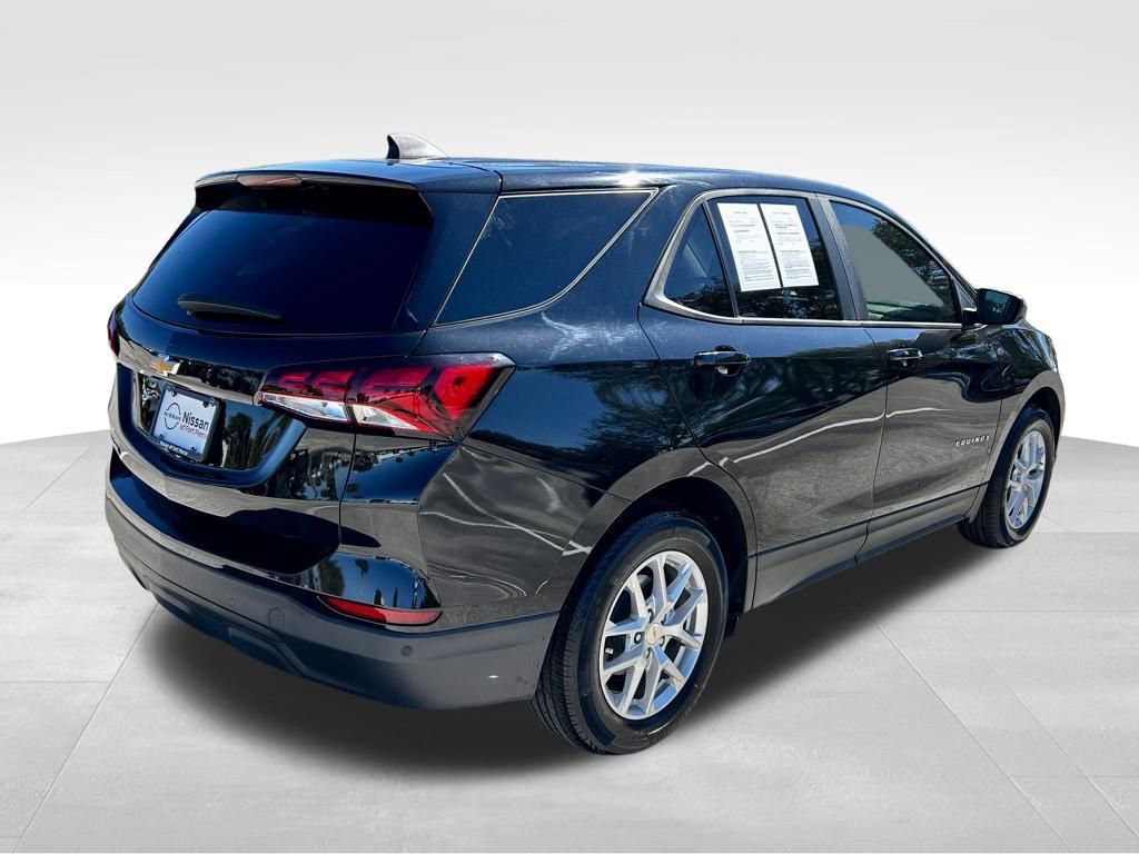 Used 2022 Chevrolet Equinox LS w/ LS Convenience Package image 7