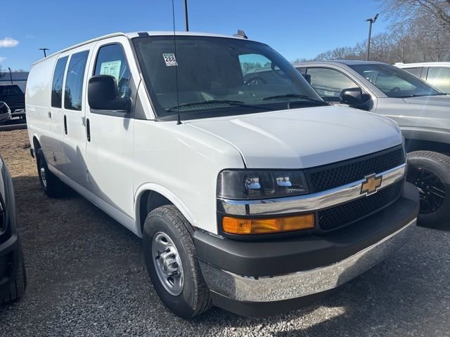 New 2026 Chevrolet Express 3500 Extended w/ Driver Convenience Package RWD image 3