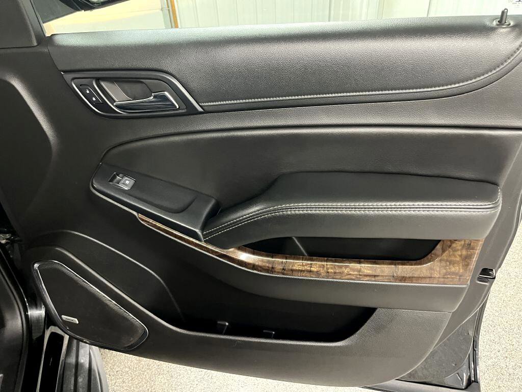 Used 2018 Chevrolet Tahoe LT w/ Luxury Package image 32
