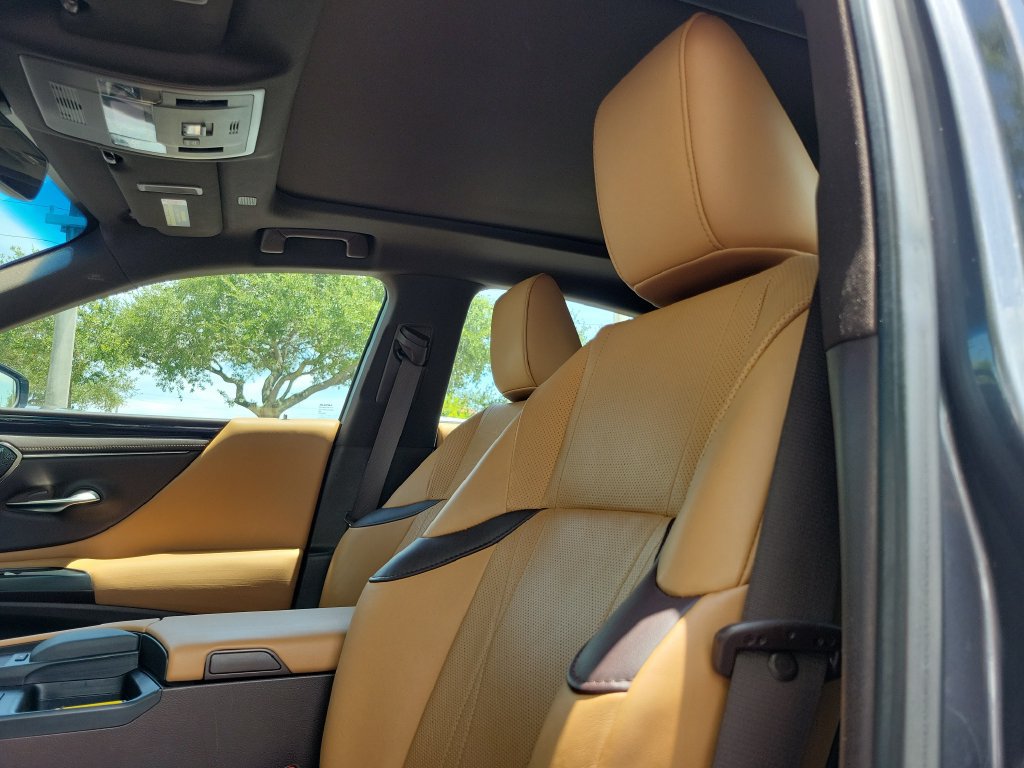 Used 2021 Lexus ES 350 Ultra Luxury FWD image 31
