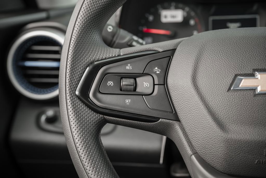 New 2026 Chevrolet Trax LS w/ LS Convenience Package FWD image 19