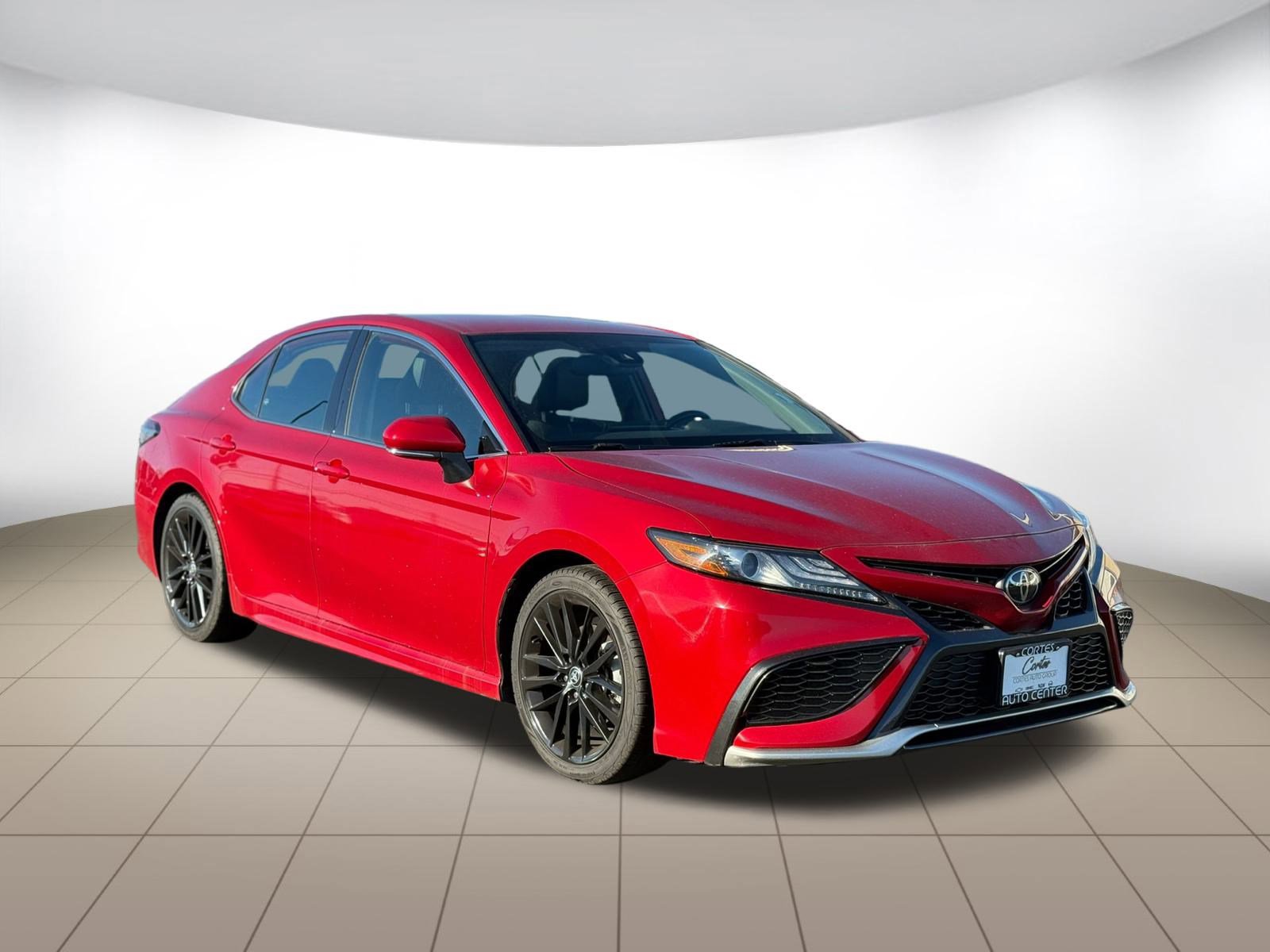 Used 2023 Toyota Camry XSE FWD image 1