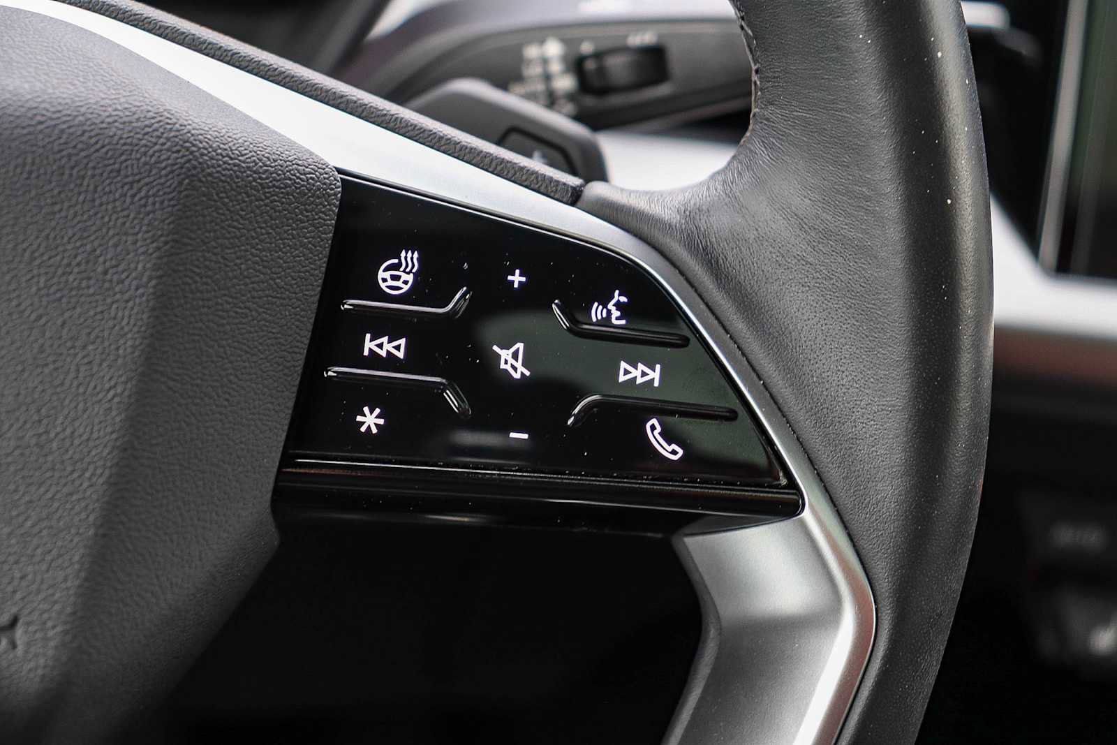 Used 2023 Audi Q4 e-tron Prestige image 19