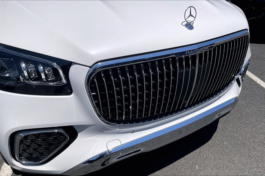 Certified 2025 Mercedes-Benz Maybach GLS 600 4MATIC image 22