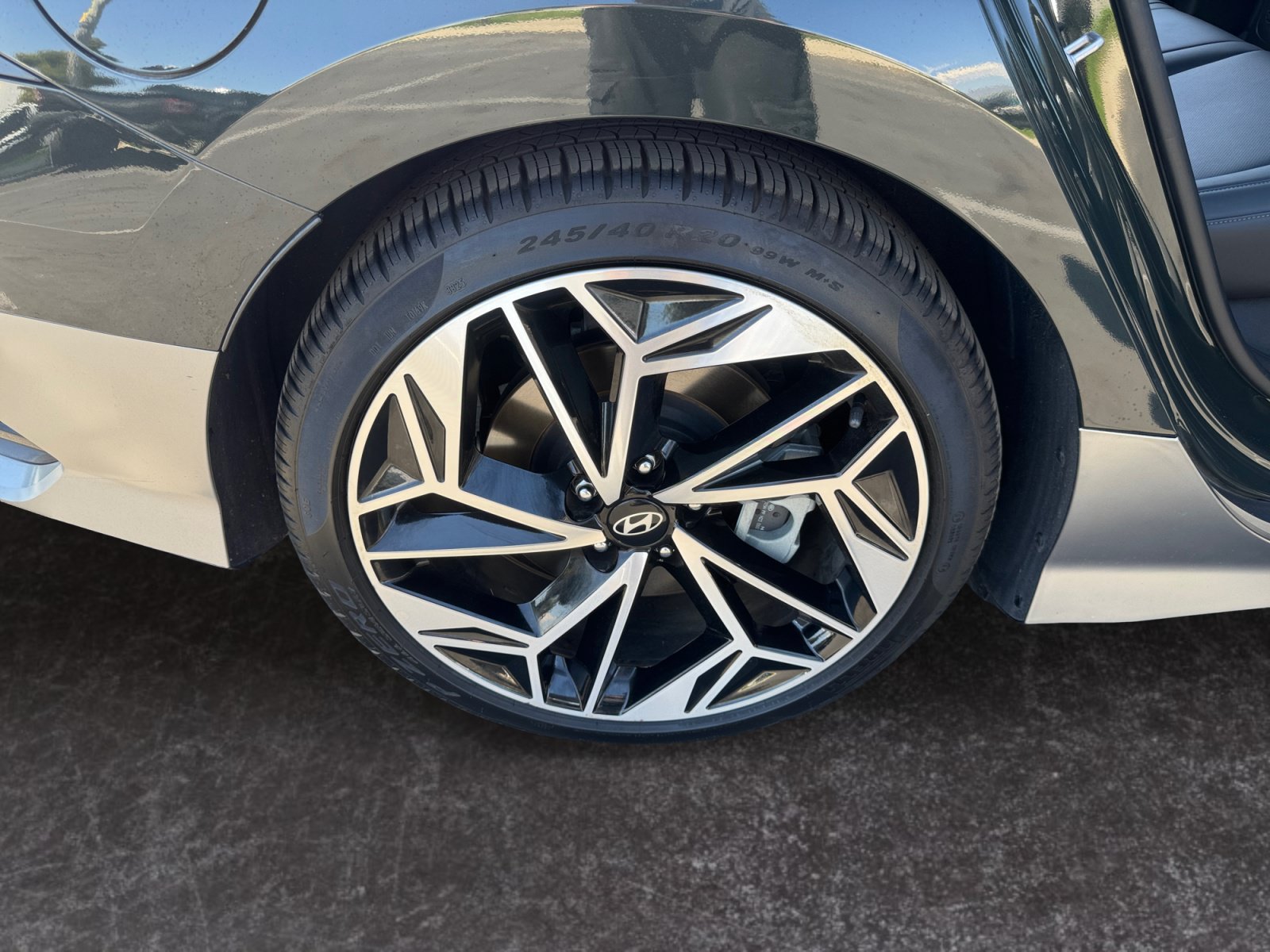 Used 2023 Hyundai Ioniq 6 SEL w/ Cargo Package RWD image 14