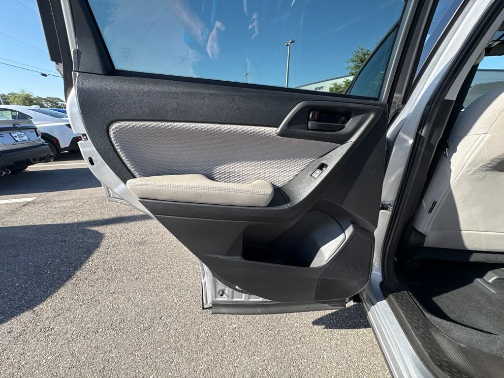 Used 2018 Subaru Forester 2.5i Premium AWD/4WD image 15