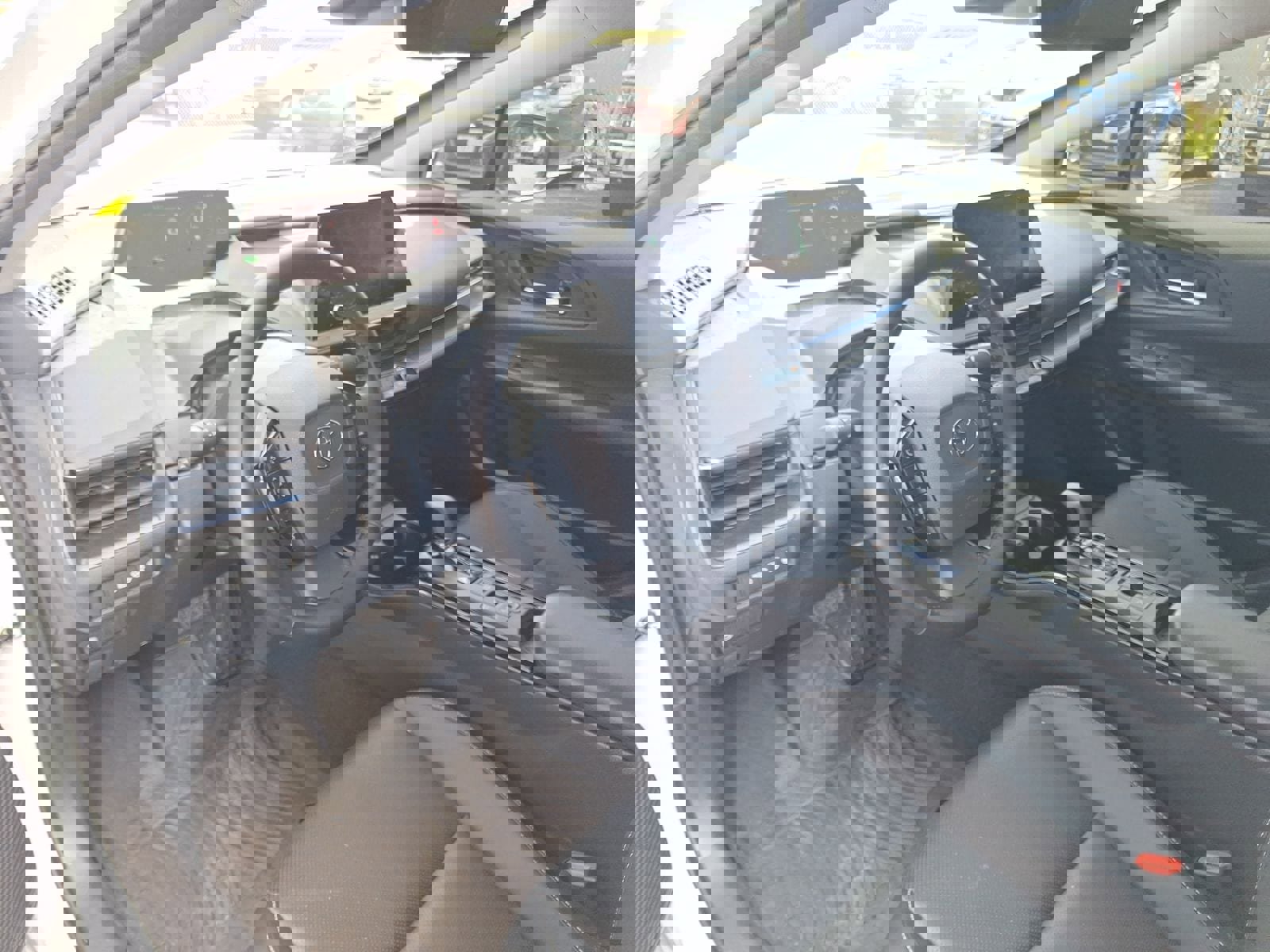 Used 2025 Toyota Prius image 11