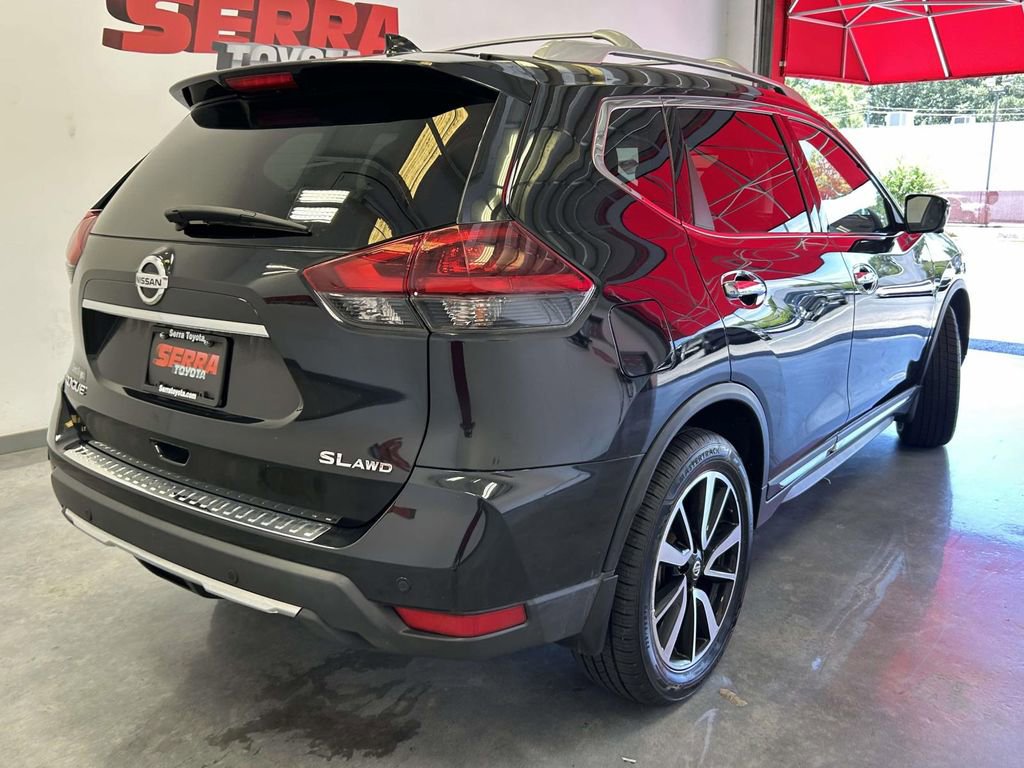 Used 2019 Nissan Rogue SL w/ Premium Package AWD/4WD image 3