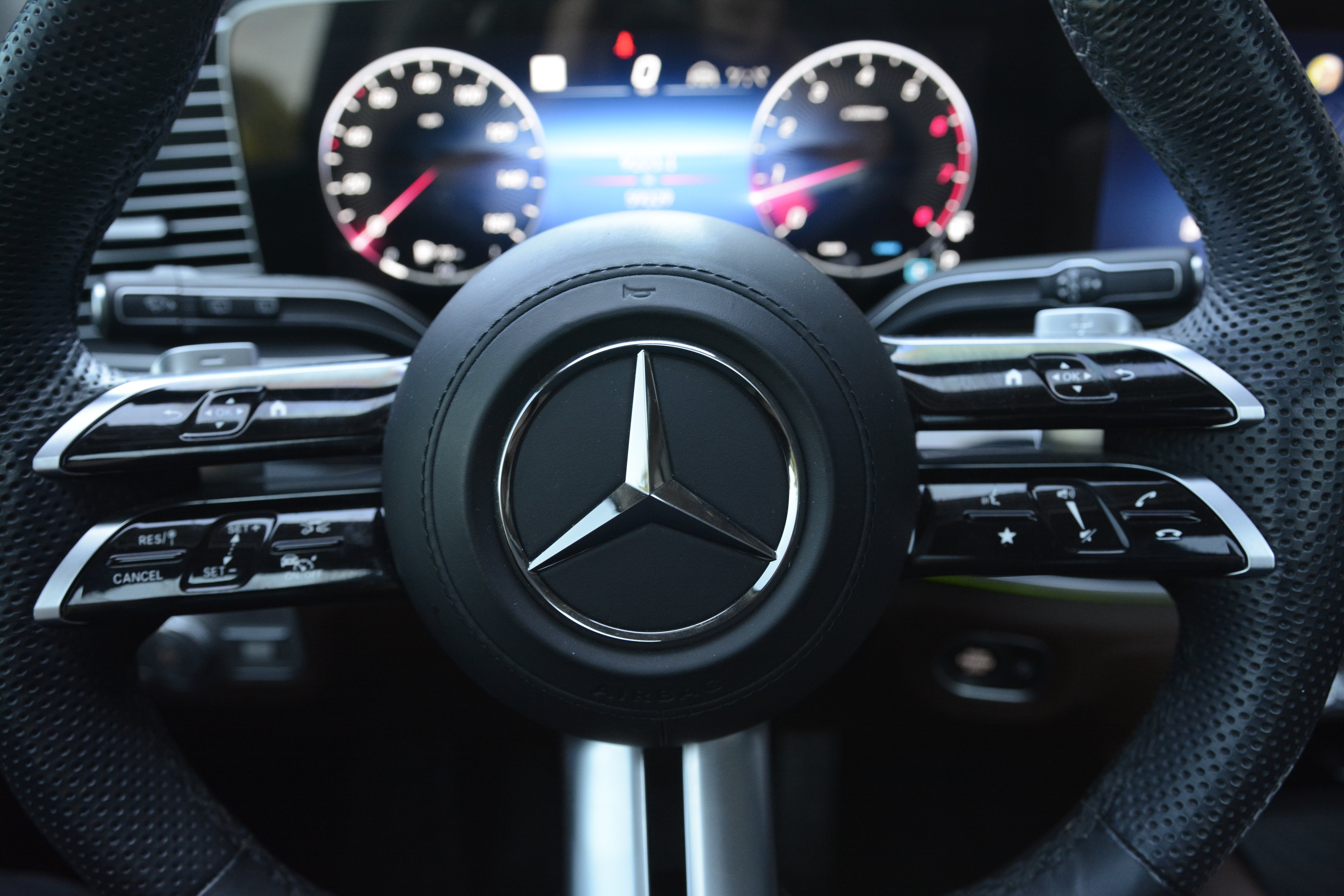 Used 2024 Mercedes-Benz GLS 450 4MATIC image 18