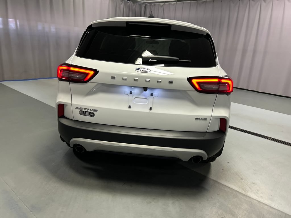 Used 2023 Ford Escape Active AWD/4WD image 6