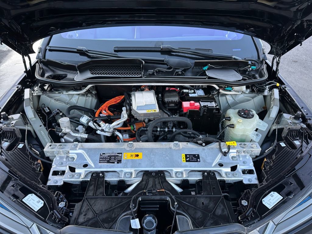 Used 2023 BMW iX xDrive50 w/ BMW I Signature Blue Package image 29