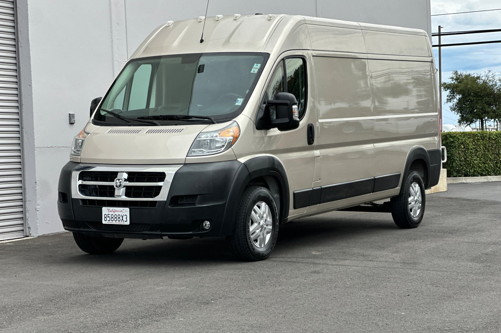 Used 2017 RAM ProMaster 2500 w/ Mopar Trailer Tow Group FWD image 8