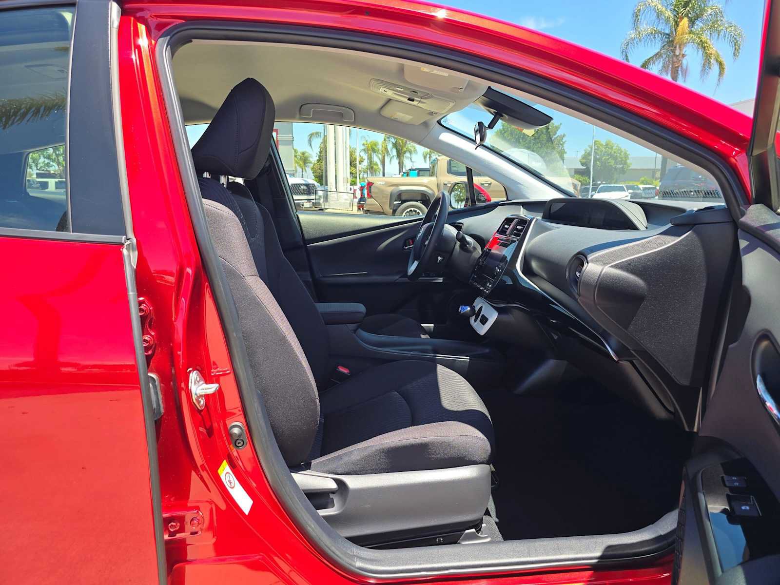 Used 2018 Toyota Prius Two w/ Prius Two Safety Plus Package FWD image 10