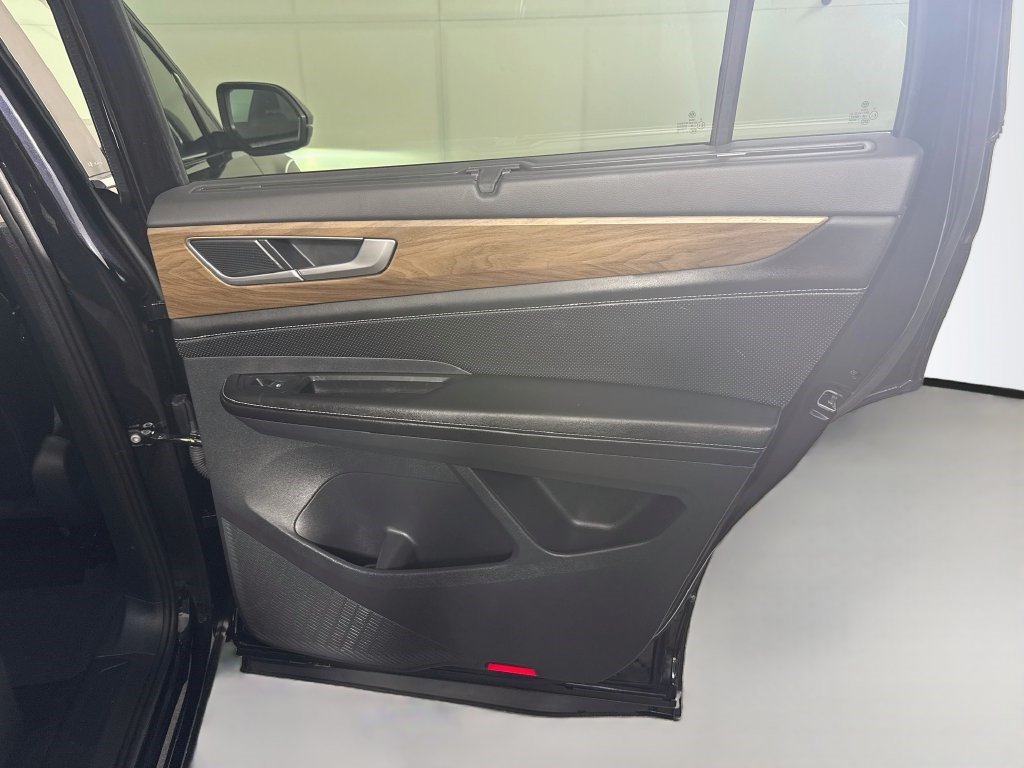 Used 2026 Volkswagen Atlas SE FWD image 27