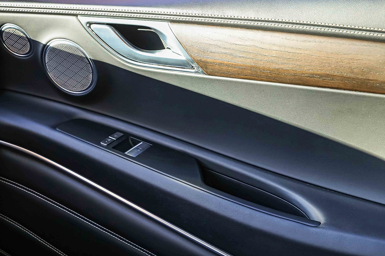 Used 2023 Genesis GV80 3.5T image 16