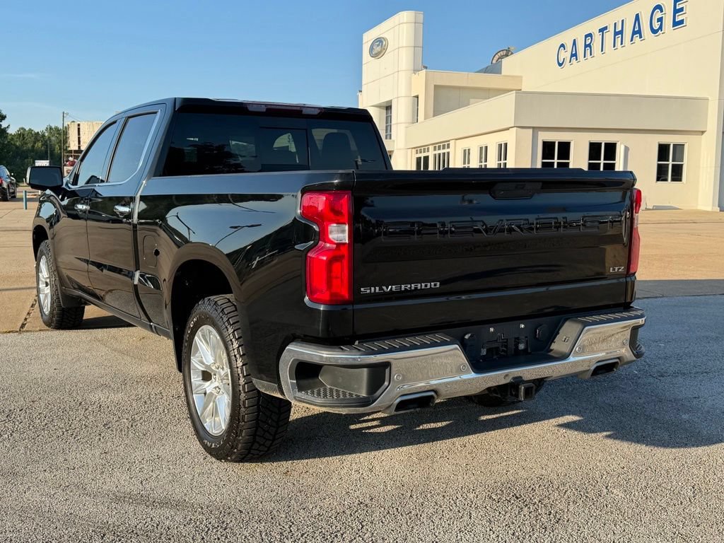 Used 2022 Chevrolet Silverado 1500 LTZ w/ LTZ Convenience Package II AWD/4WD image 3
