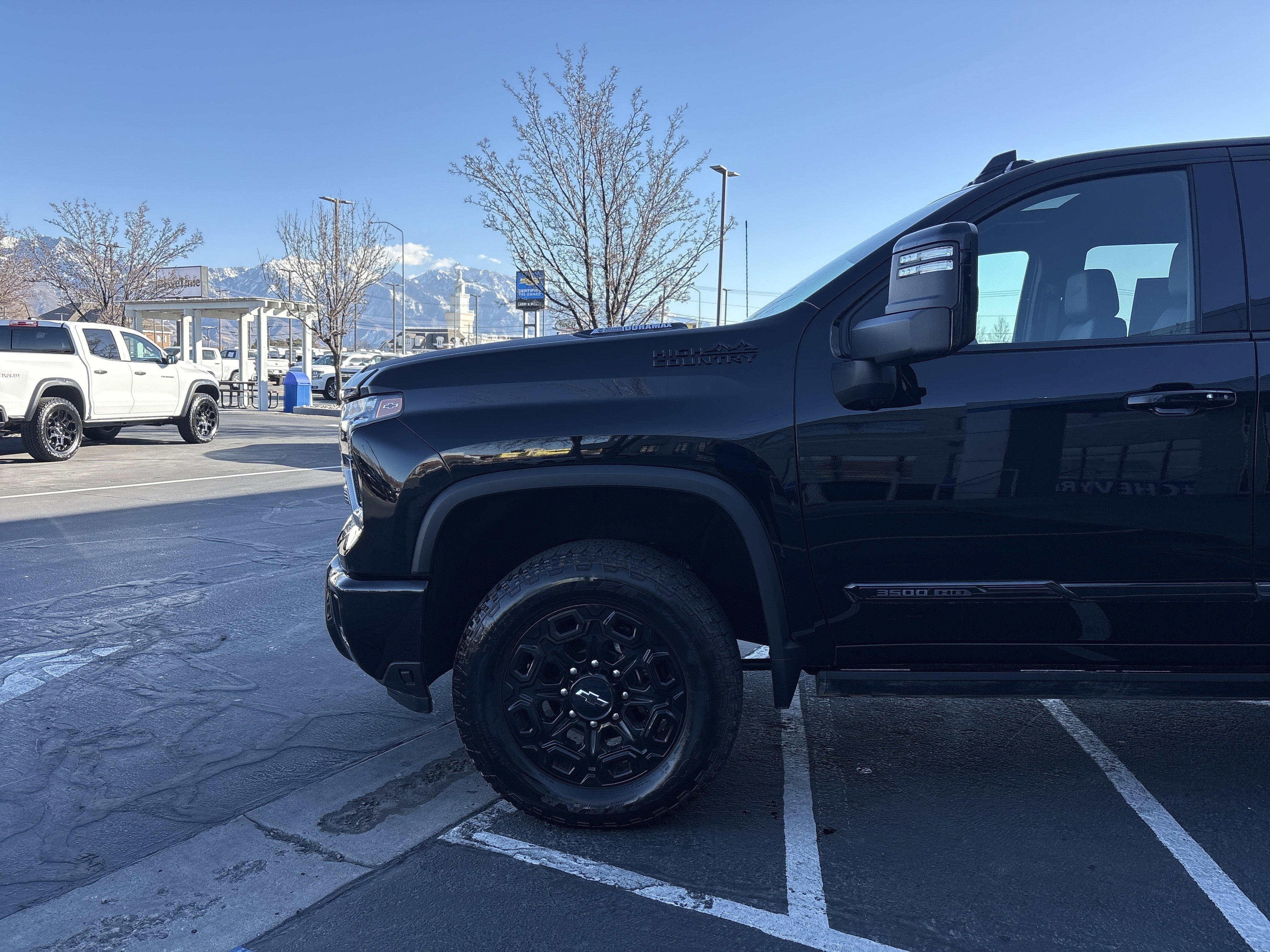 Used 2024 Chevrolet Silverado 3500 High Country w/ Technology Package image 10