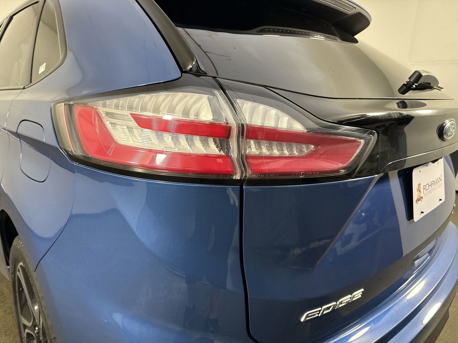 Used 2019 Ford Edge ST image 28
